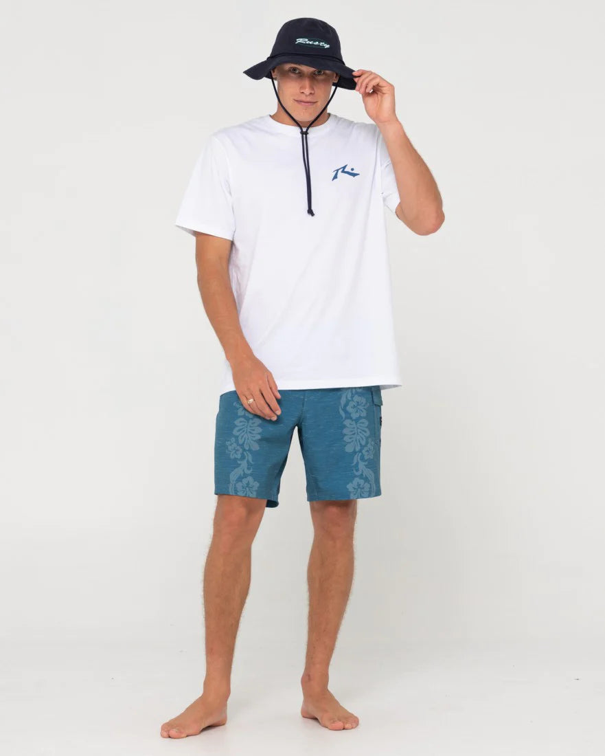 RUSTY STUMPS CRICKET HAT