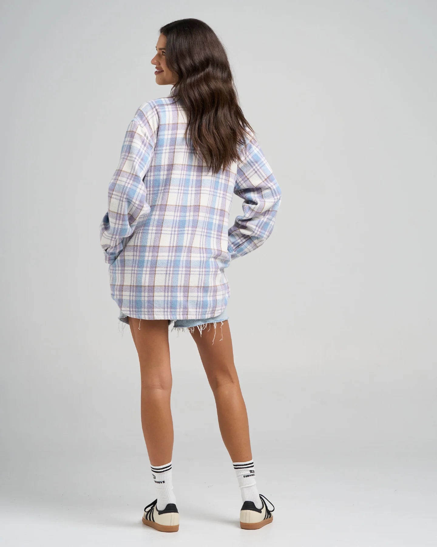 THE MAD HUEYS WOMENS DRINK FREE SHACKET