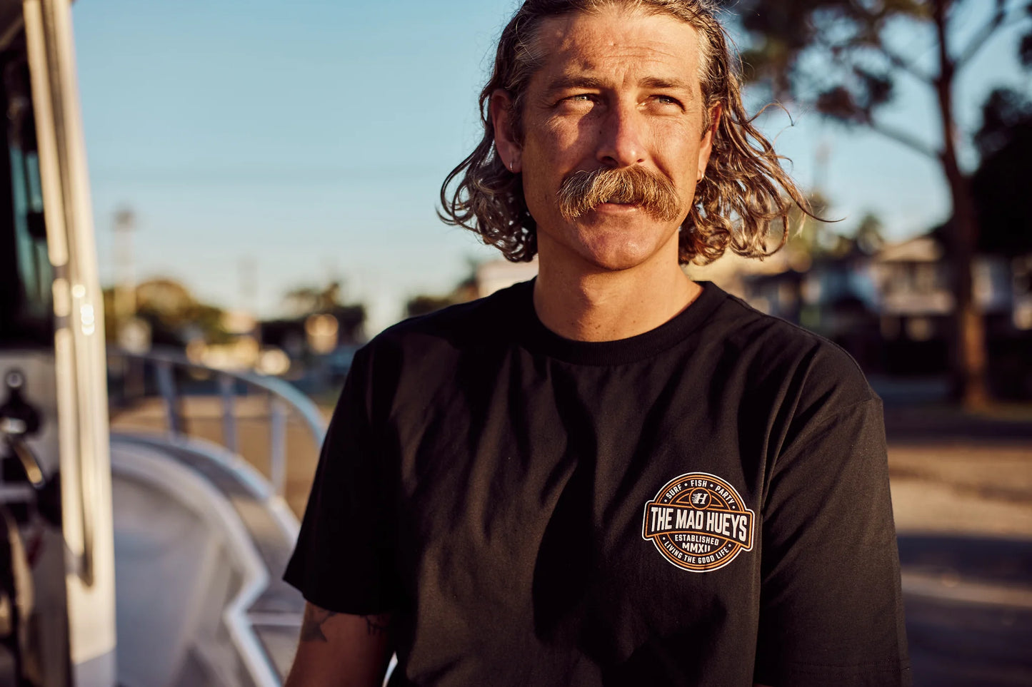 THE MAD HUEYS HUEYS LIFE SS TEE