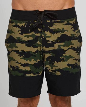 THE MAD HUEYS PALM PARADISE BOARDSHORT 19"