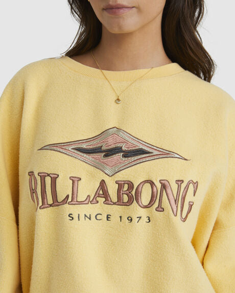 BILLABONG ACROSS WAVES CABO CREW