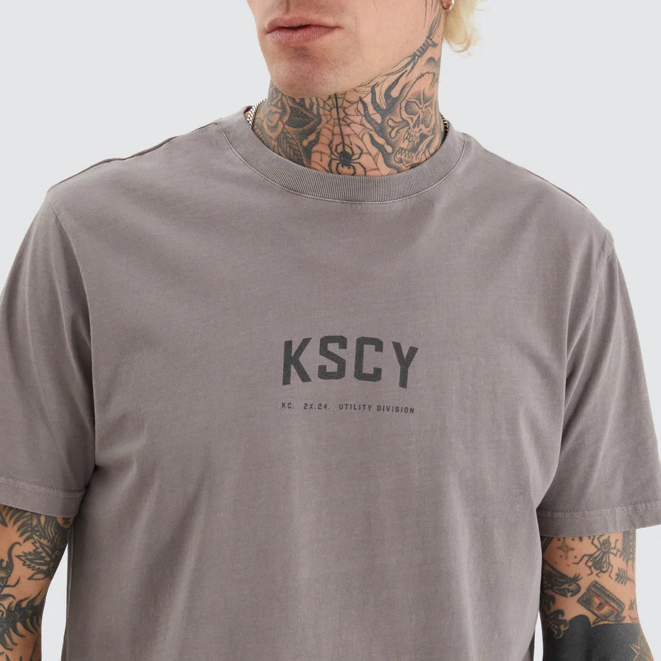 KISS CHACEY PIRTON DUAL CURVED TEE