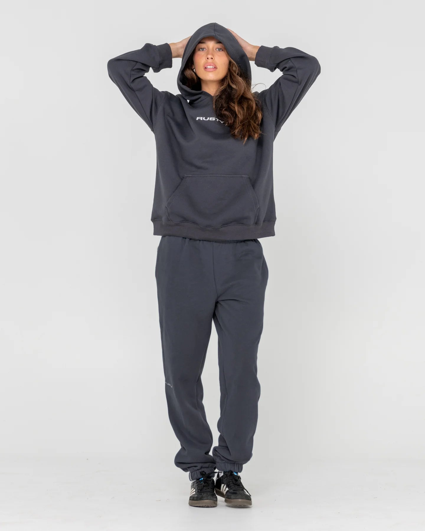 RUSTY ESSENTIALS OVERSIZED HOODED FLEECE WOMEN