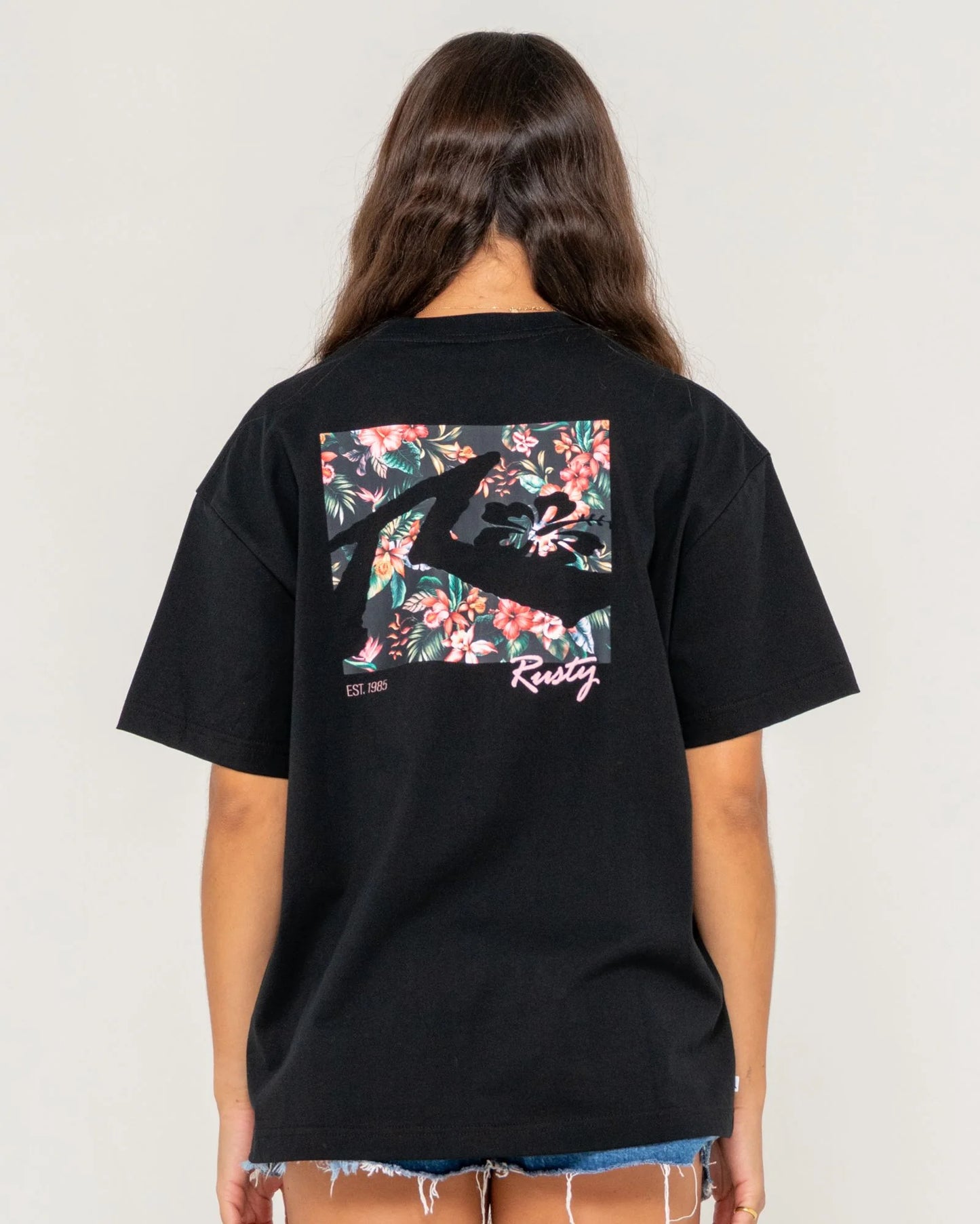 RUSTY JILL STANDARD FIT TEE