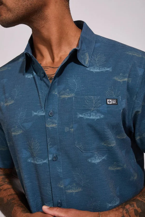 SALTY CREW BREEZER PERF BUTTON UP SHIRT