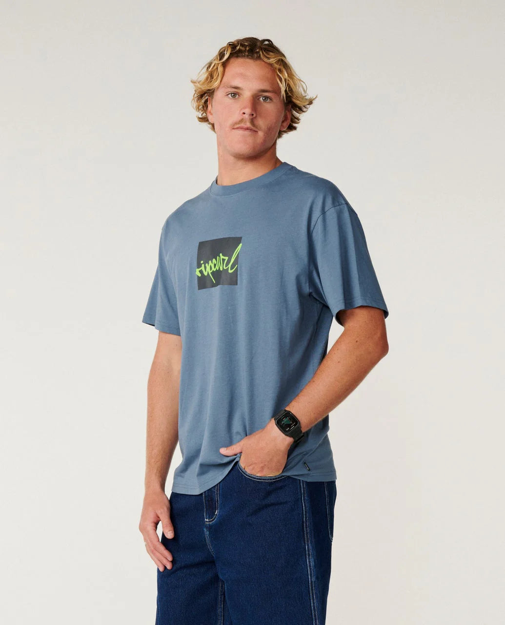 RIPCURL MENS SCRIPT ICON TEE