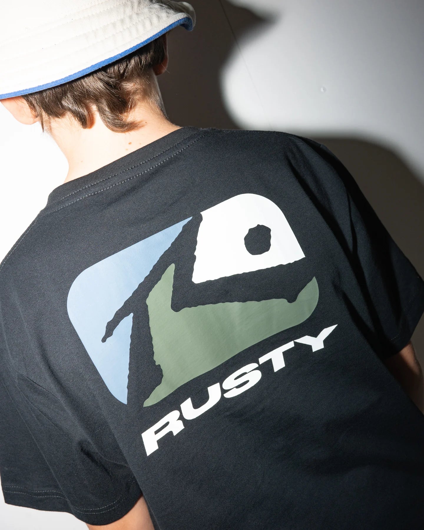 RUSTY PHENOM SS BOYS TEE