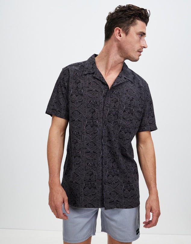 RIPCURL MENS ARCHIVE SOLID ROCK SHORT SLEEVE SHIRT