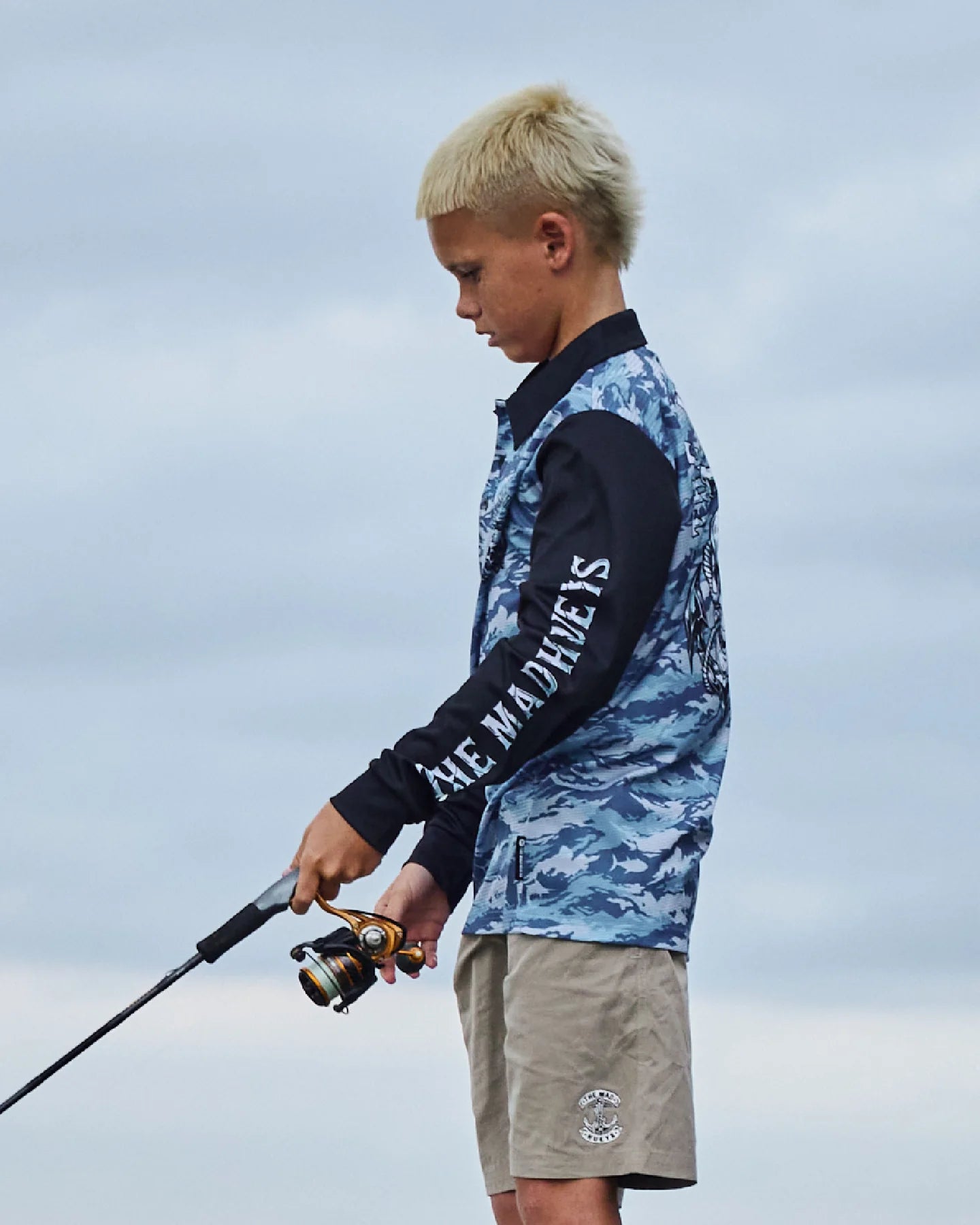 THE MAD HUEYS ROPE SKULL ANCHOR YOUTH UPF 50+ FISHING JERSEY