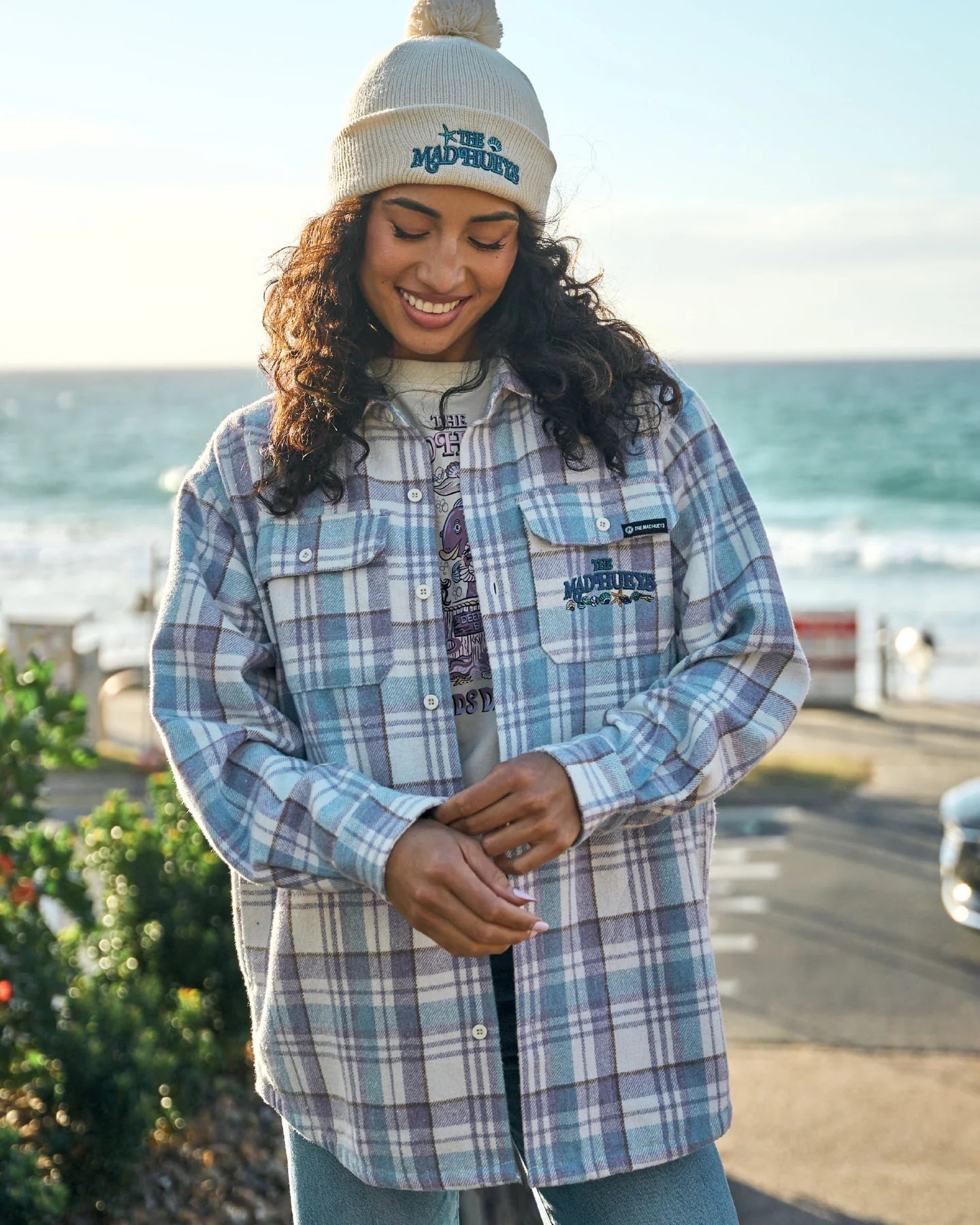 THE MAD HUEYS WOMENS DRINK FREE SHACKET