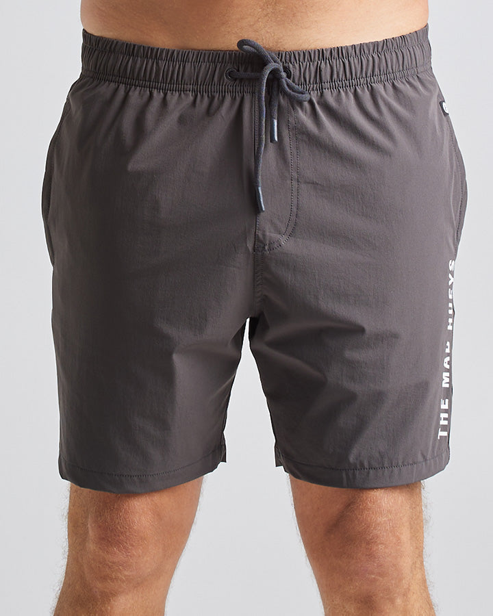 THE MAD HUEYS PISS FIT PERFORMANCE SHORT 18'