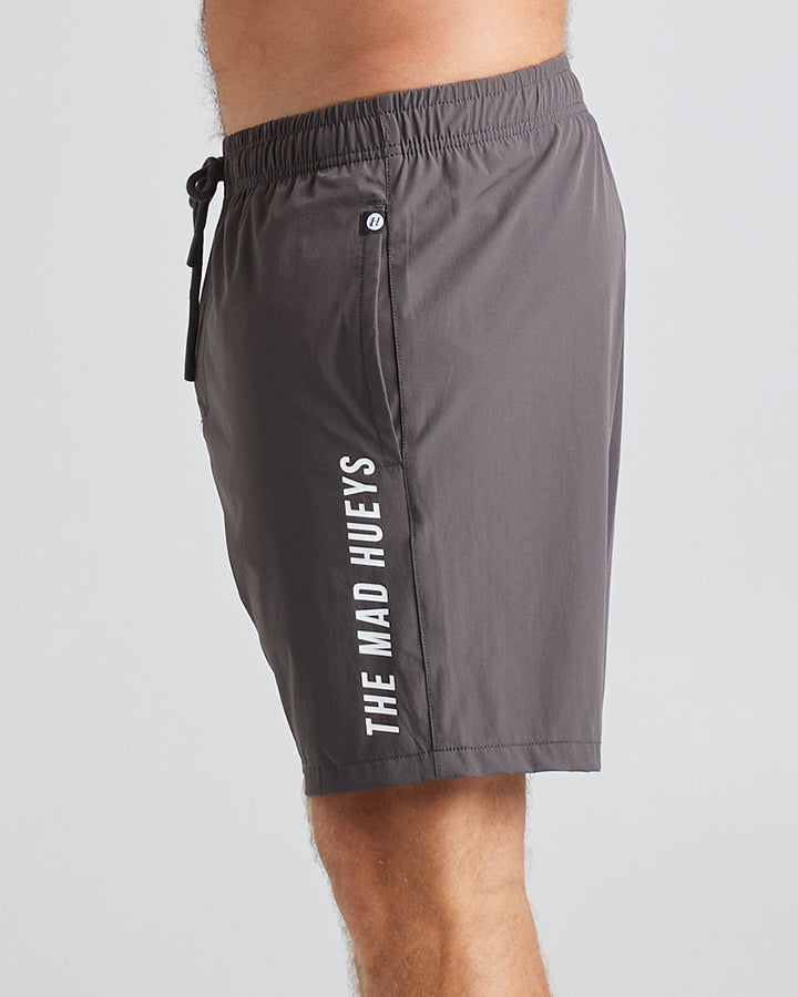 THE MAD HUEYS PISS FIT PERFORMANCE SHORT 18'