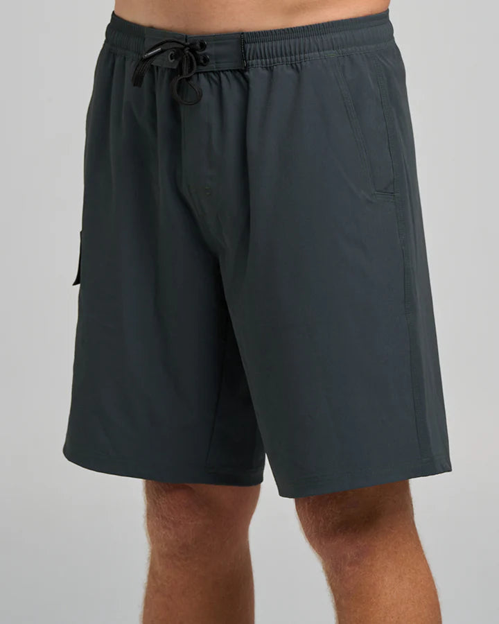 THE MAD HUEYS BEACHED 20' BOARDSHORTS
