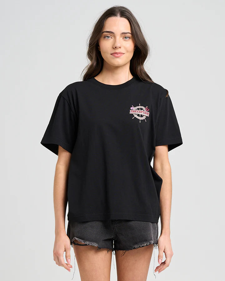 THE MAD HUEYS THE SEA CAPTAIN WOMENS SS TEE