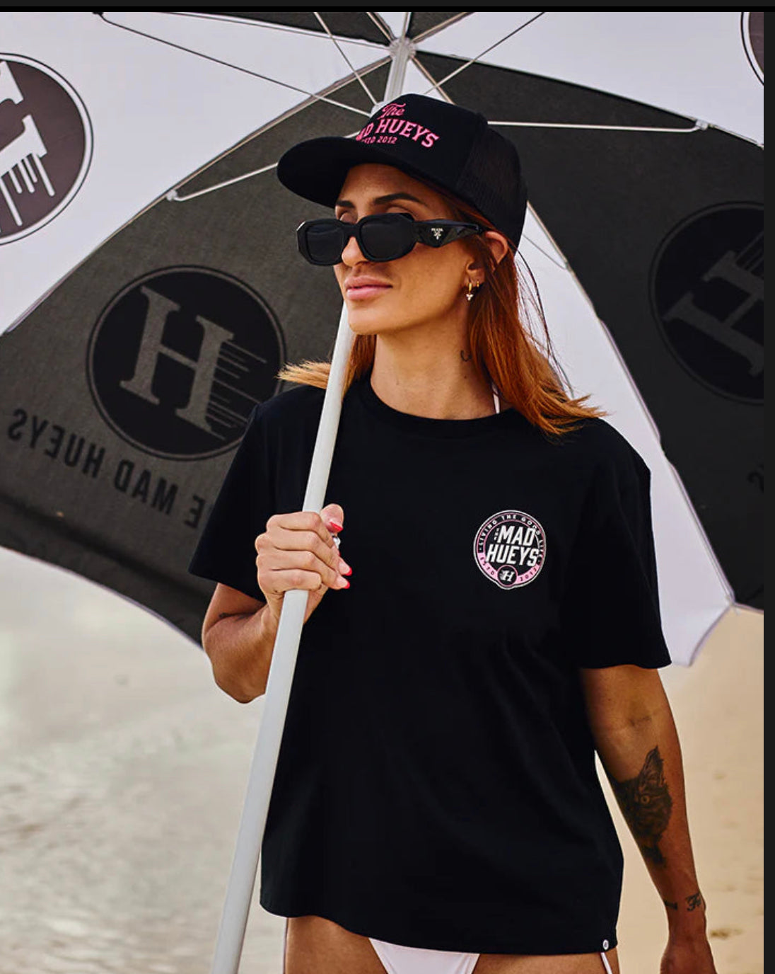 THE MAD HUEYS HUEYS CORE BEACH UMBRELLA