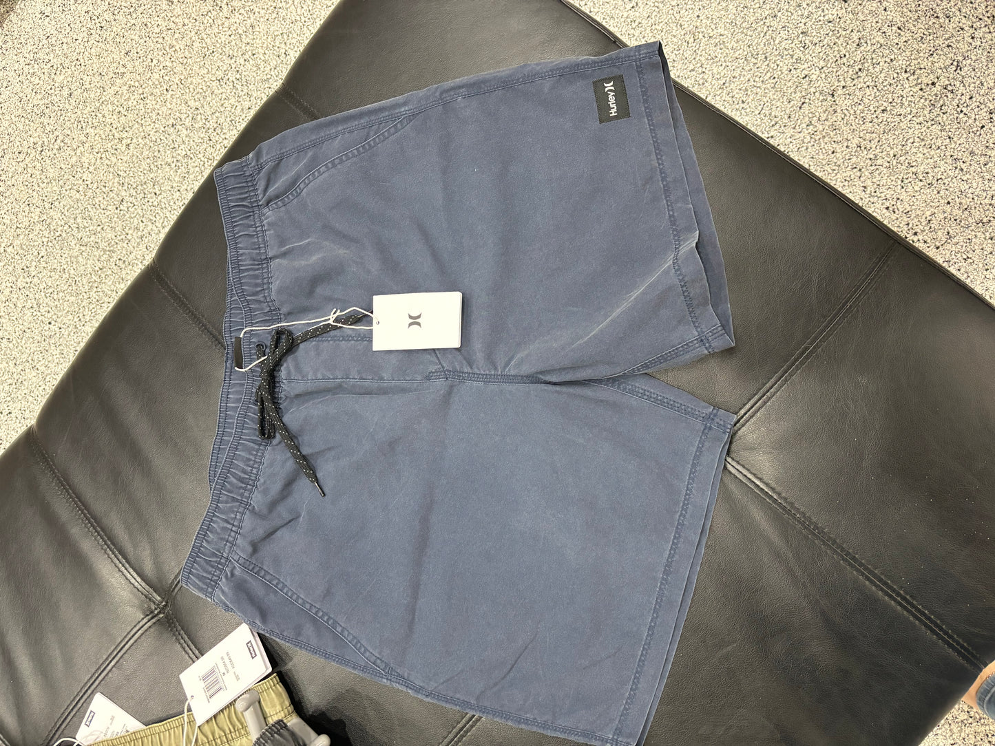 HURLEY BEACH ESSENTIALS BOARDSHORTS