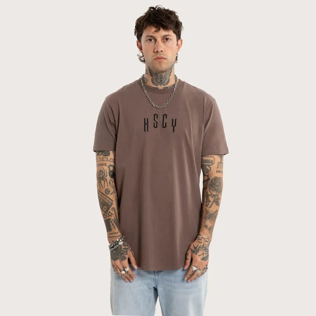 KISS CHACEY TRAPPED DUAL CURVED SS TEE