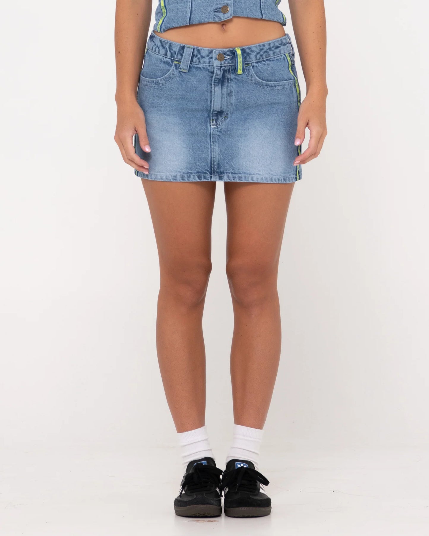 RUSTY FLIP MOMMY LOW RISE MINI DENIM SKIRT