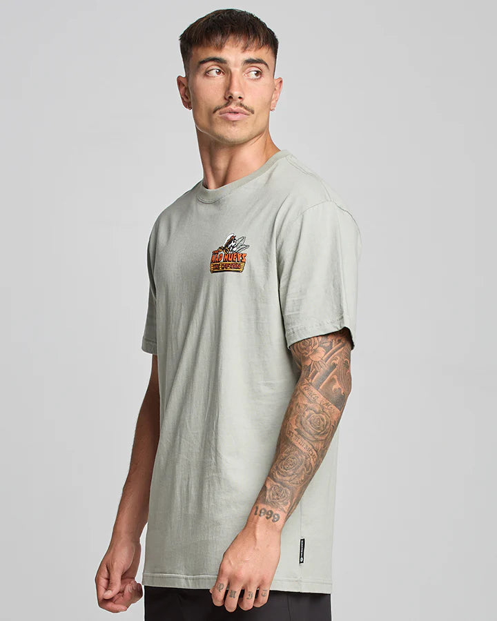 THE MAD HUEYS THE ISLAND CAPTAIN SS TEE