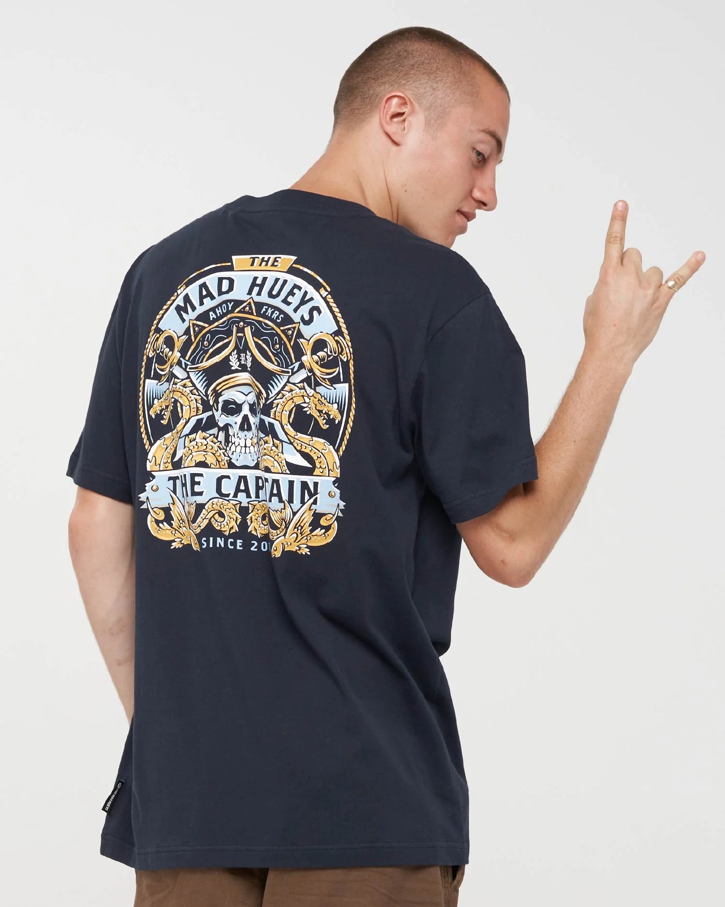 THE MAD HUEYS DRAGON CAPTAIN SS TEE