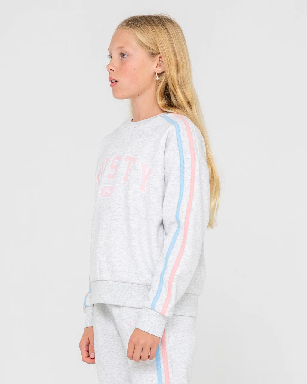 RUSTY GIRLS TEAM VARSITY CREW FLEECE