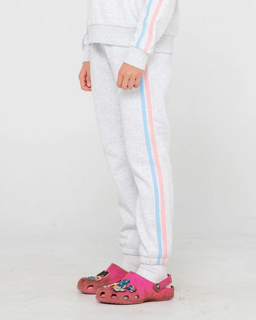 RUSTY GIRLS TEAM VARSITY CUFF JOGGER
